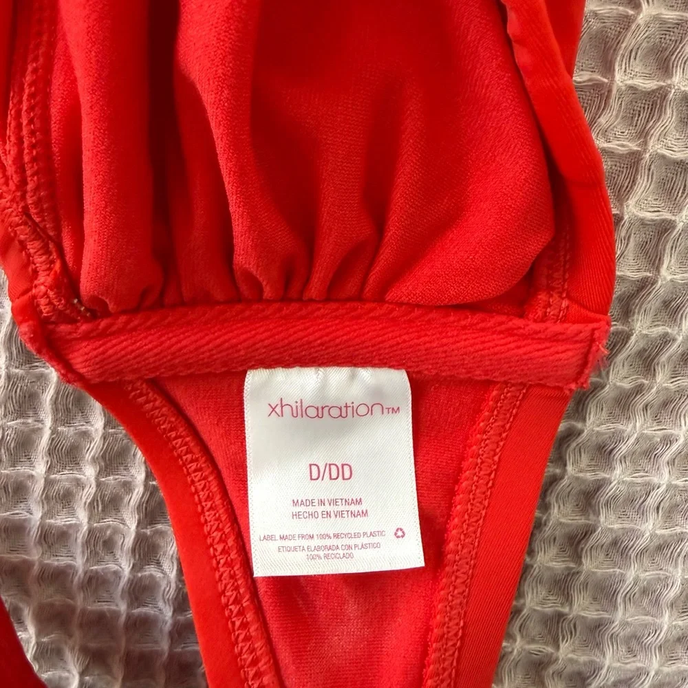 Xhilaration Red One-Shoulder Bikini Top - Picture 3 of 3